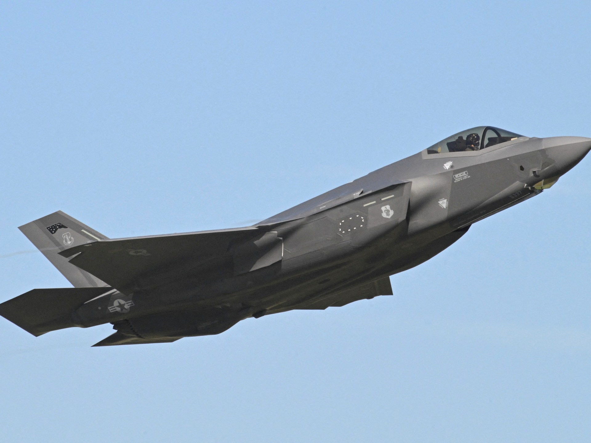 ایف 35 کیسے کھو سکتا ہے؟: امریکی فوج اب بھی لاپتہ طیارے کی تلاش میں