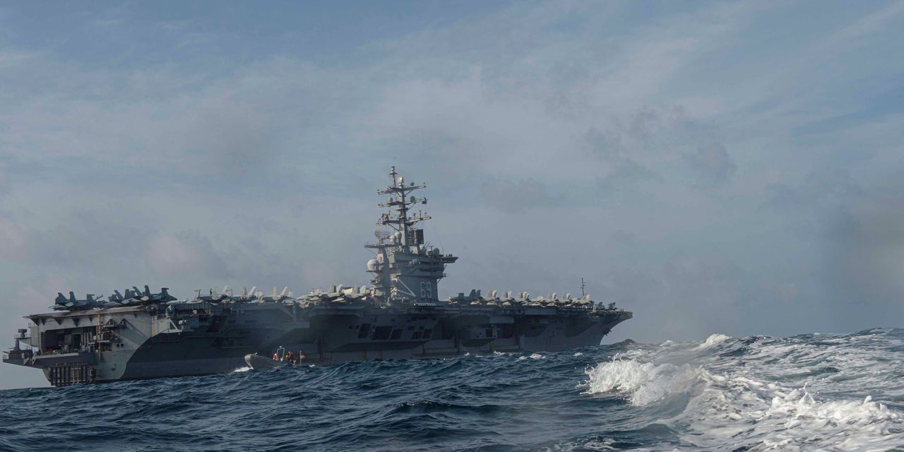امریکہ کا دوسرا طیارہ بردار بحری جہاز تعینات کرنے کا فیصلہ