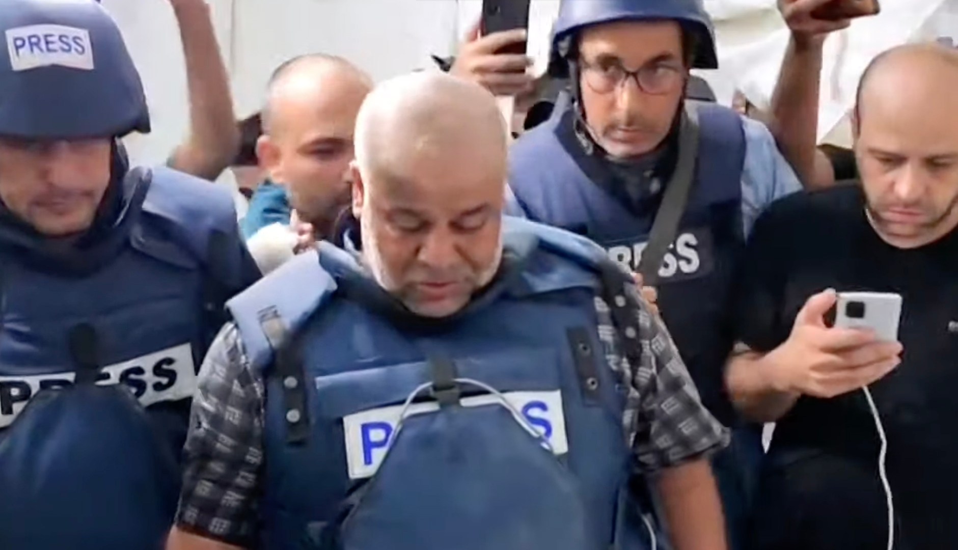 الجزیرہ کی غزہ میں صحافی وائل الدہدوہ کے اہل خانہ کے قتل کی مذمت