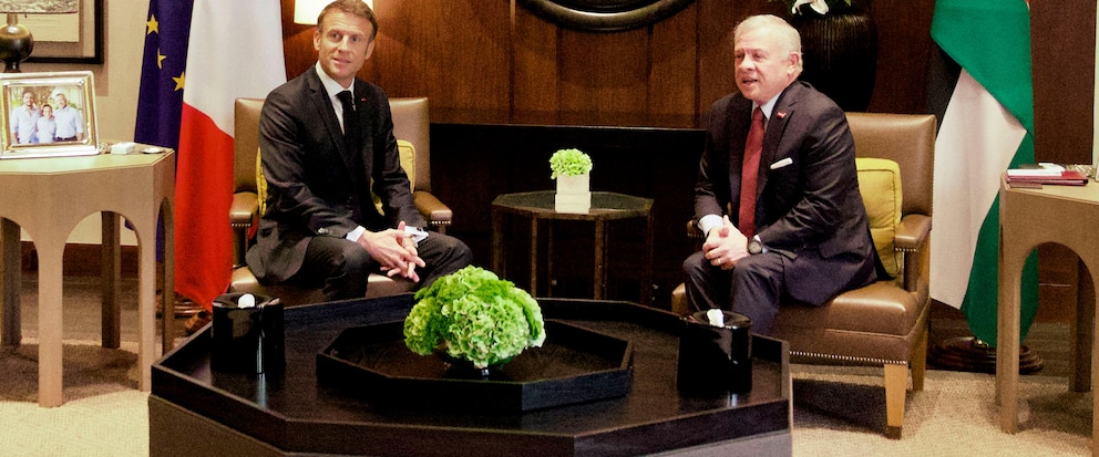 فرانس کے صدر میکرون نے حماس کے خلاف اتحاد بنانے کی تجویز پر بین الاقوامی حمایت طلب کر لی